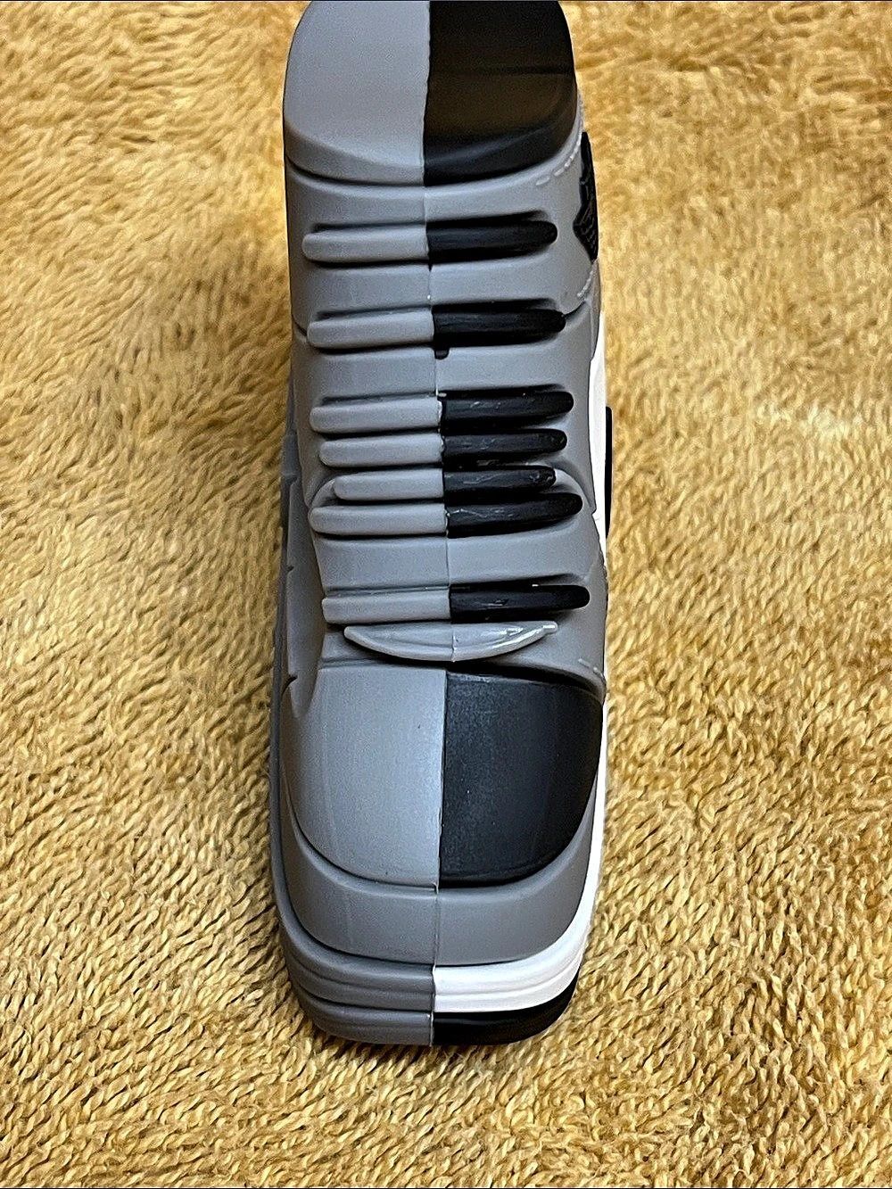 Air pod silicone case/holder - Picture 8 of 8